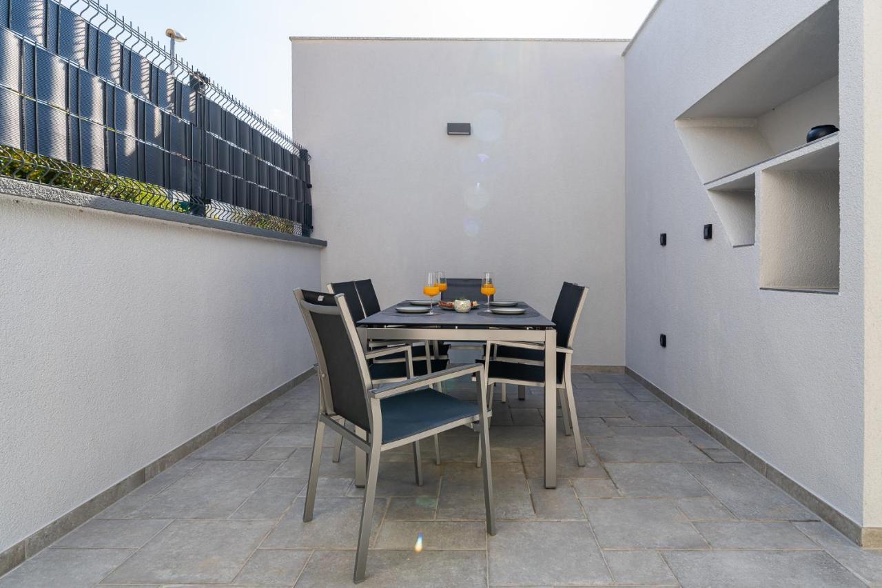 Villa Sogi Biograd Na Moru Εξωτερικό φωτογραφία